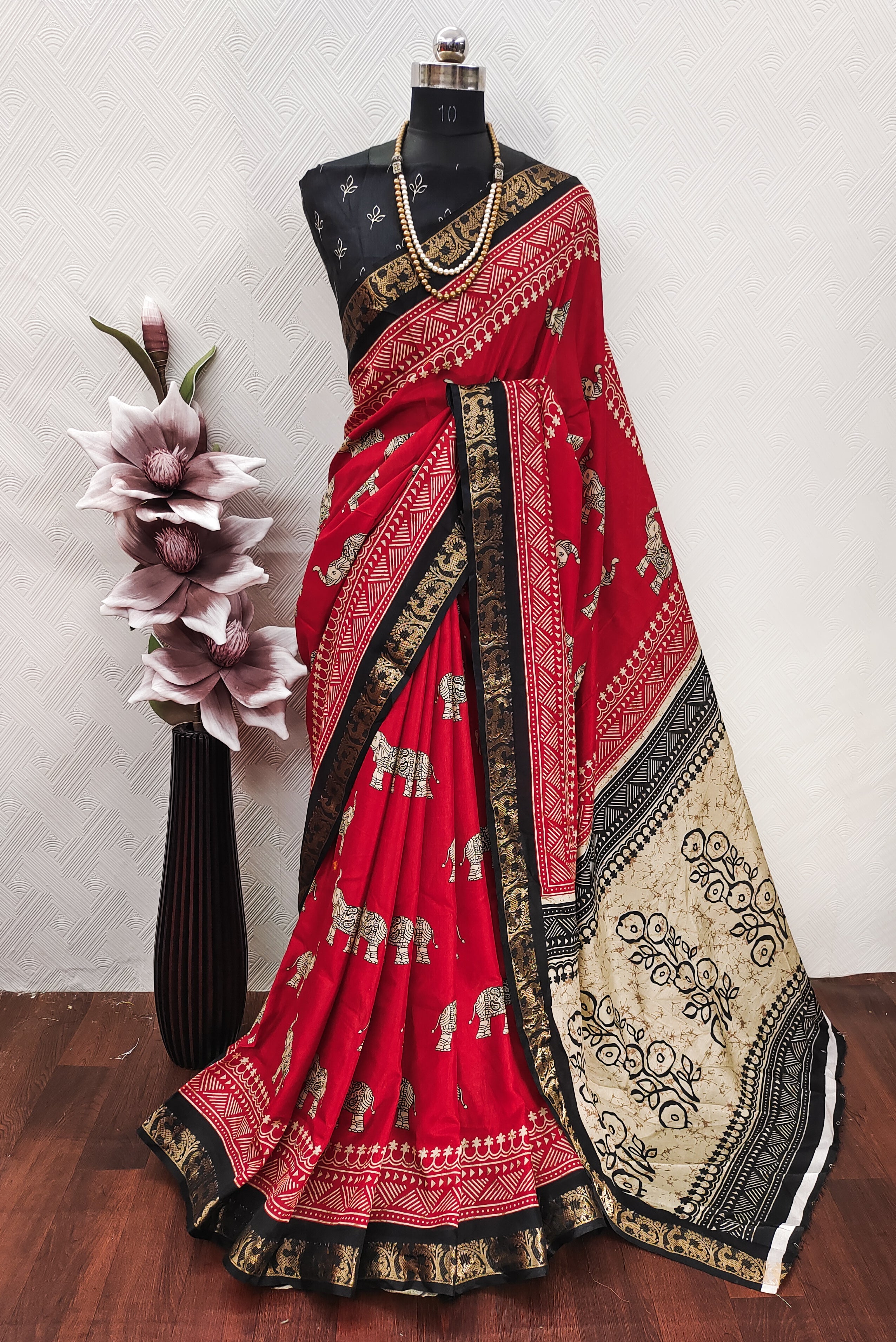 Very Good-Looking gajji Silk Saree With Zari Weaving
